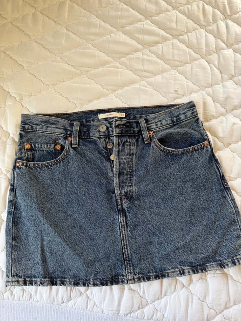 Levi’s Icon Denim Mini Skirt
